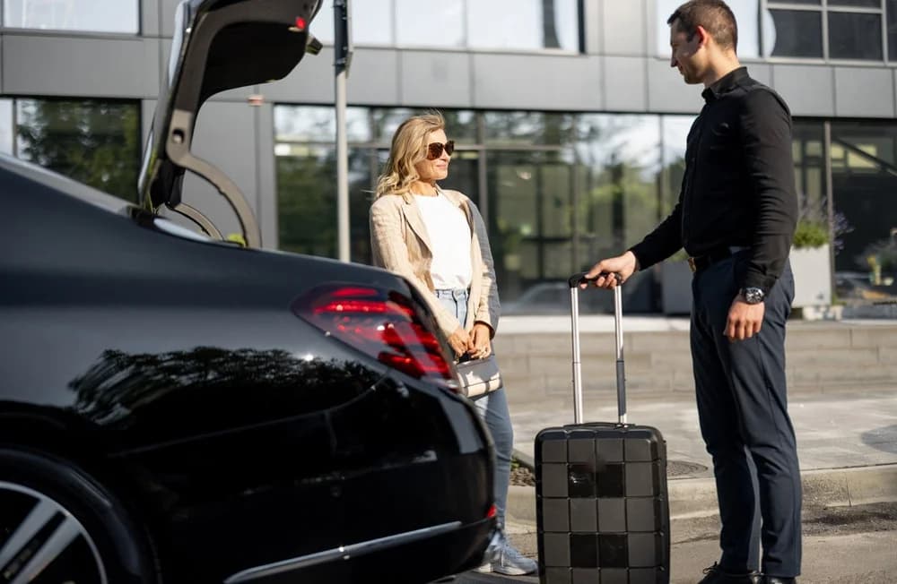 Private airport transfer vehicle in Crete